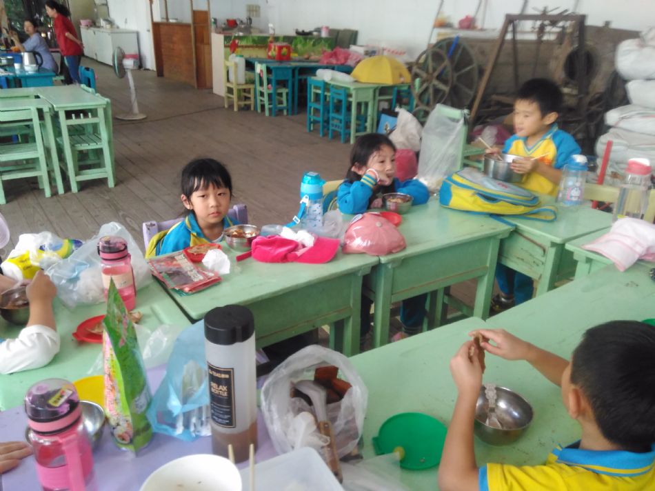 文件 : <FONT COLOR='red'>(108.11.01)綠世界 A-11.JPG</FONT> <BR> 尺寸 : <FONT COLOR='blue'>950 × 712</FONT> 圖元 <BR> 格式 : <FONT COLOR='green'>jpg</FONT> <BR> 大小 : <FONT COLOR='green'> -- </FONT> KB