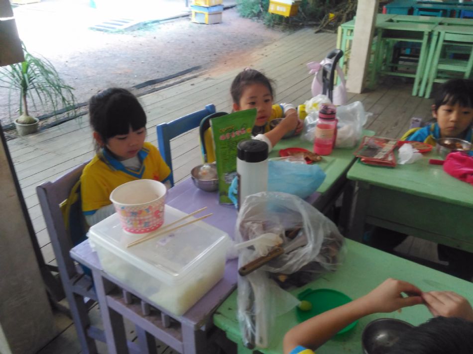 文件 : <FONT COLOR='red'>(108.11.01)綠世界 A-43.JPG</FONT> <BR> 尺寸 : <FONT COLOR='blue'>950 × 712</FONT> 圖元 <BR> 格式 : <FONT COLOR='green'>jpg</FONT> <BR> 大小 : <FONT COLOR='green'> -- </FONT> KB