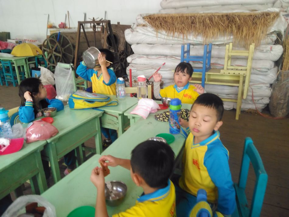 文件 : <FONT COLOR='red'>(108.11.01)綠世界 A-47.JPG</FONT> <BR> 尺寸 : <FONT COLOR='blue'>950 × 712</FONT> 圖元 <BR> 格式 : <FONT COLOR='green'>jpg</FONT> <BR> 大小 : <FONT COLOR='green'> -- </FONT> KB