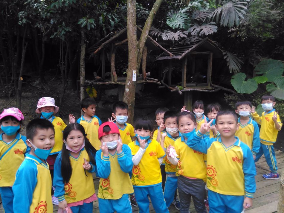 文件 : <FONT COLOR='red'>(108.11.01)綠世界 A-48.JPG</FONT> <BR> 尺寸 : <FONT COLOR='blue'>950 × 712</FONT> 圖元 <BR> 格式 : <FONT COLOR='green'>jpg</FONT> <BR> 大小 : <FONT COLOR='green'> -- </FONT> KB