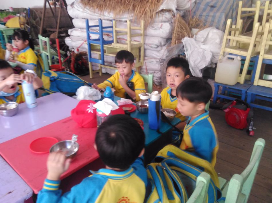 文件 : <FONT COLOR='red'>(108.11.01)綠世界 A-63.JPG</FONT> <BR> 尺寸 : <FONT COLOR='blue'>950 × 712</FONT> 圖元 <BR> 格式 : <FONT COLOR='green'>jpg</FONT> <BR> 大小 : <FONT COLOR='green'> -- </FONT> KB