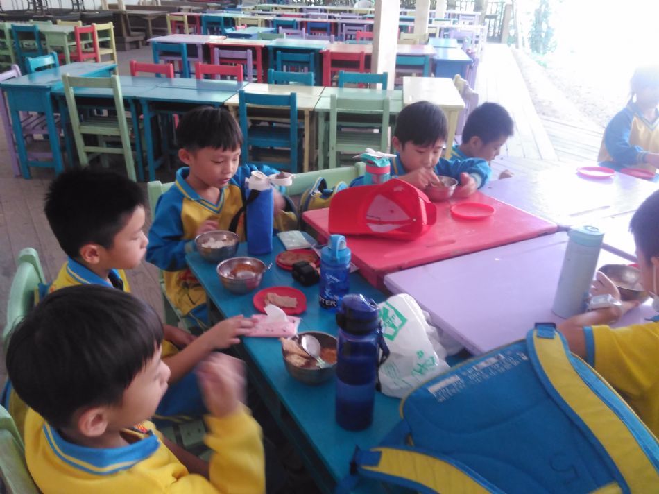 文件 : <FONT COLOR='red'>(108.11.01)綠世界 A-75.JPG</FONT> <BR> 尺寸 : <FONT COLOR='blue'>950 × 712</FONT> 圖元 <BR> 格式 : <FONT COLOR='green'>jpg</FONT> <BR> 大小 : <FONT COLOR='green'> -- </FONT> KB