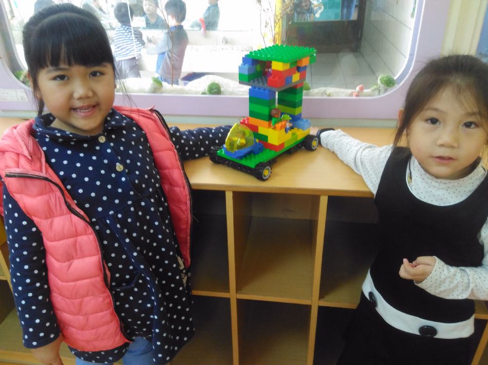 文件 : <FONT COLOR='red'>(108.12.20) 樂高【雙層巴士】.JPG</FONT> <BR> 尺寸 : <FONT COLOR='blue'>950 × 712</FONT> 圖元 <BR> 格式 : <FONT COLOR='green'>jpg</FONT> <BR> 大小 : <FONT COLOR='green'> -- </FONT> KB