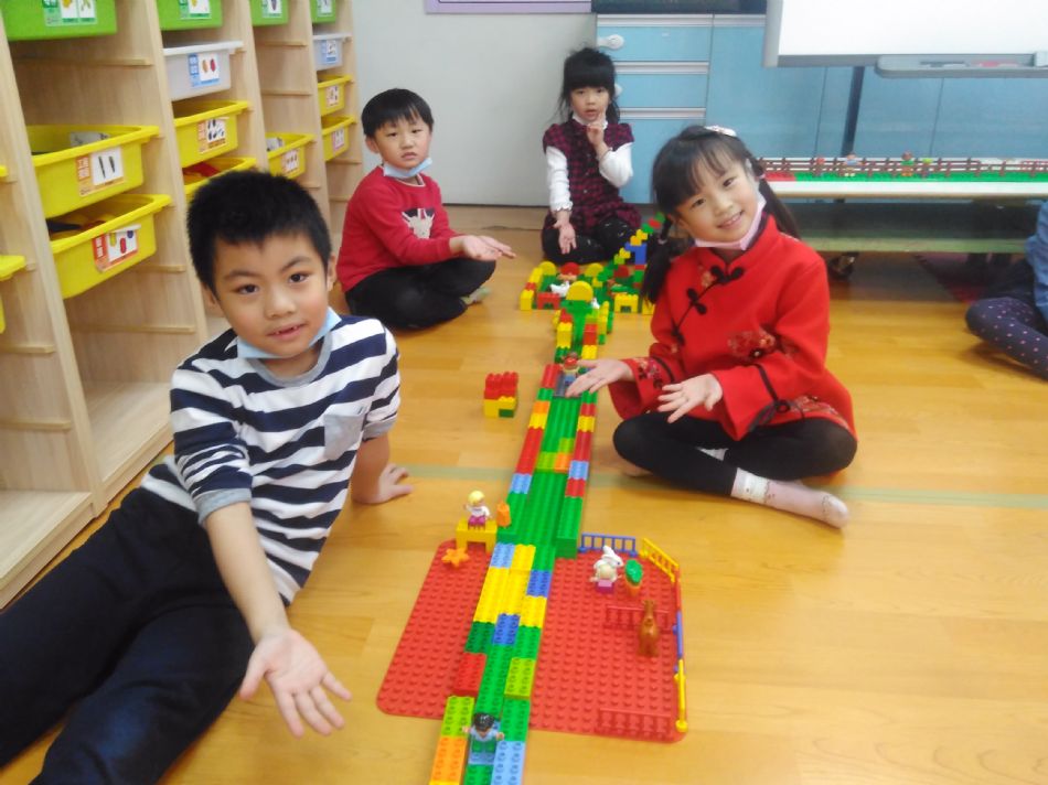 文件 : <FONT COLOR='red'>(109.02.14)樂高【萬里長城】-2.JPG</FONT> <BR> 尺寸 : <FONT COLOR='blue'>950 × 712</FONT> 圖元 <BR> 格式 : <FONT COLOR='green'>jpg</FONT> <BR> 大小 : <FONT COLOR='green'> -- </FONT> KB