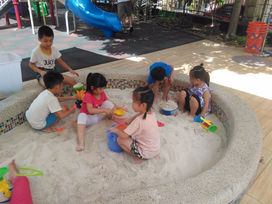 文件 : <FONT COLOR='red'>(108.08.22)玩沙趣-4.JPG</FONT> <BR> 尺寸 : <FONT COLOR='blue'>950 × 712</FONT> 圖元 <BR> 格式 : <FONT COLOR='green'>jpg</FONT> <BR> 大小 : <FONT COLOR='green'> -- </FONT> KB