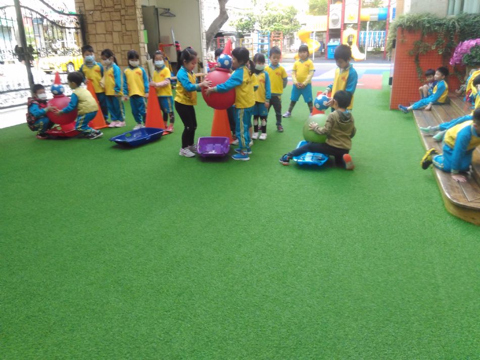 文件 : <FONT COLOR='red'>(108.12.25) 體能【拉雪橇囉】-19.JPG</FONT> <BR> 尺寸 : <FONT COLOR='blue'>950 × 712</FONT> 圖元 <BR> 格式 : <FONT COLOR='green'>jpg</FONT> <BR> 大小 : <FONT COLOR='green'> -- </FONT> KB