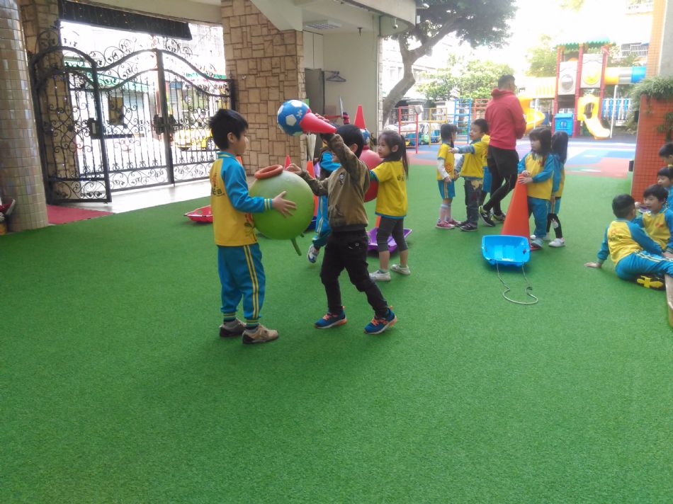 文件 : <FONT COLOR='red'>(108.12.25) 體能【拉雪橇囉】-21.JPG</FONT> <BR> 尺寸 : <FONT COLOR='blue'>950 × 712</FONT> 圖元 <BR> 格式 : <FONT COLOR='green'>jpg</FONT> <BR> 大小 : <FONT COLOR='green'> -- </FONT> KB