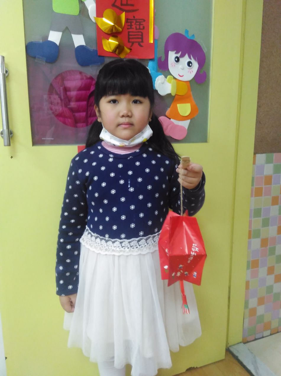 文件 : <FONT COLOR='red'>(109.02.07)元宵提燈籠-1.JPG</FONT> <BR> 尺寸 : <FONT COLOR='blue'>950 × 1267</FONT> 圖元 <BR> 格式 : <FONT COLOR='green'>jpg</FONT> <BR> 大小 : <FONT COLOR='green'> -- </FONT> KB