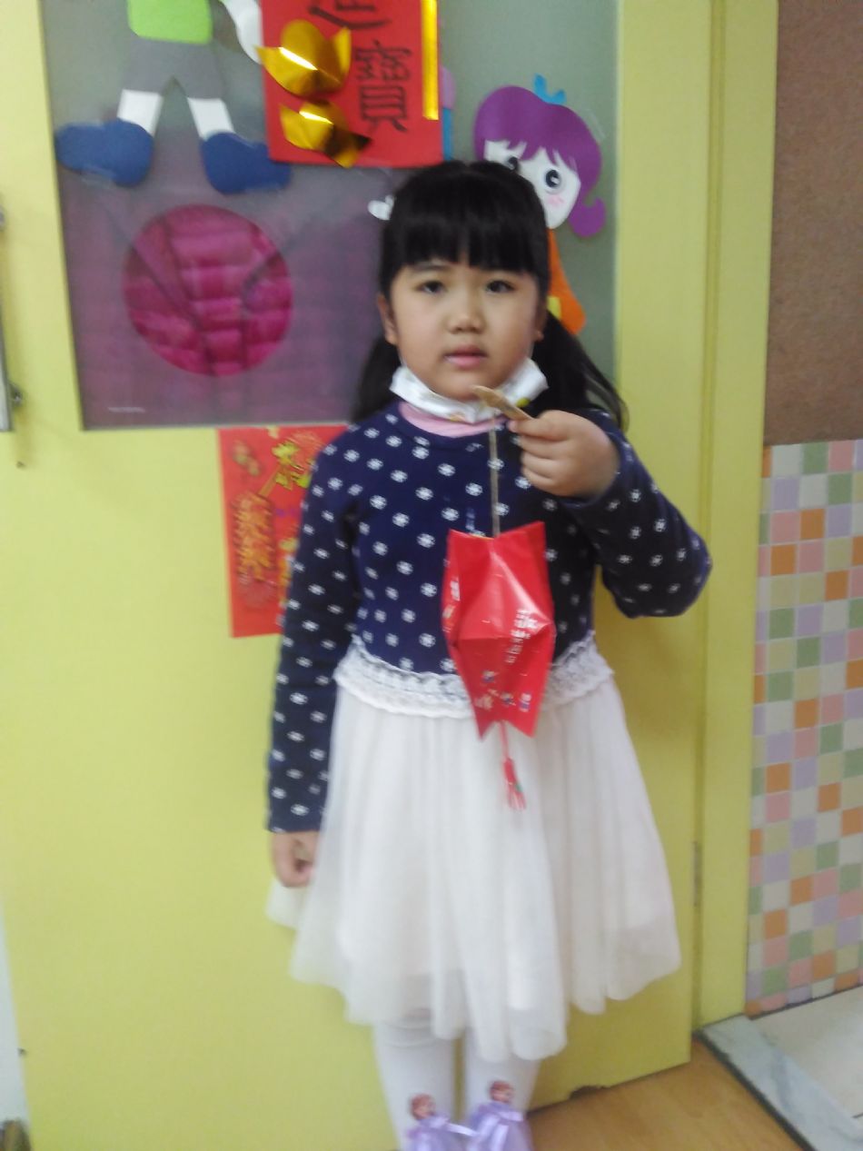 文件 : <FONT COLOR='red'>(109.02.07)元宵提燈籠.JPG</FONT> <BR> 尺寸 : <FONT COLOR='blue'>950 × 1267</FONT> 圖元 <BR> 格式 : <FONT COLOR='green'>jpg</FONT> <BR> 大小 : <FONT COLOR='green'> -- </FONT> KB