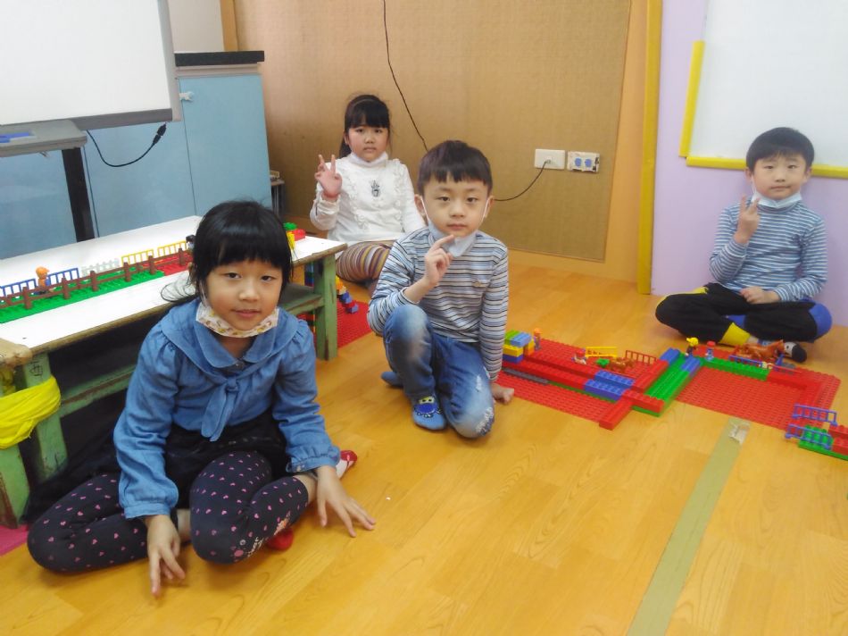 文件 : <FONT COLOR='red'>(109.02.14)樂高【萬里長城】.JPG</FONT> <BR> 尺寸 : <FONT COLOR='blue'>950 × 712</FONT> 圖元 <BR> 格式 : <FONT COLOR='green'>jpg</FONT> <BR> 大小 : <FONT COLOR='green'> -- </FONT> KB