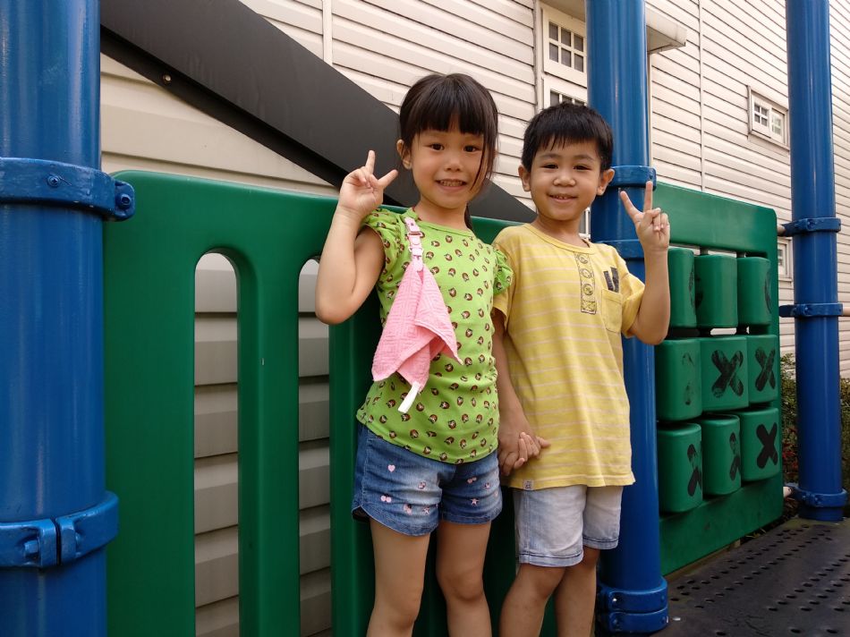 文件 : <FONT COLOR='red'>(108.09.02)校園生活照-11.JPG</FONT> <BR> 尺寸 : <FONT COLOR='blue'>950 × 712</FONT> 圖元 <BR> 格式 : <FONT COLOR='green'>jpg</FONT> <BR> 大小 : <FONT COLOR='green'> -- </FONT> KB