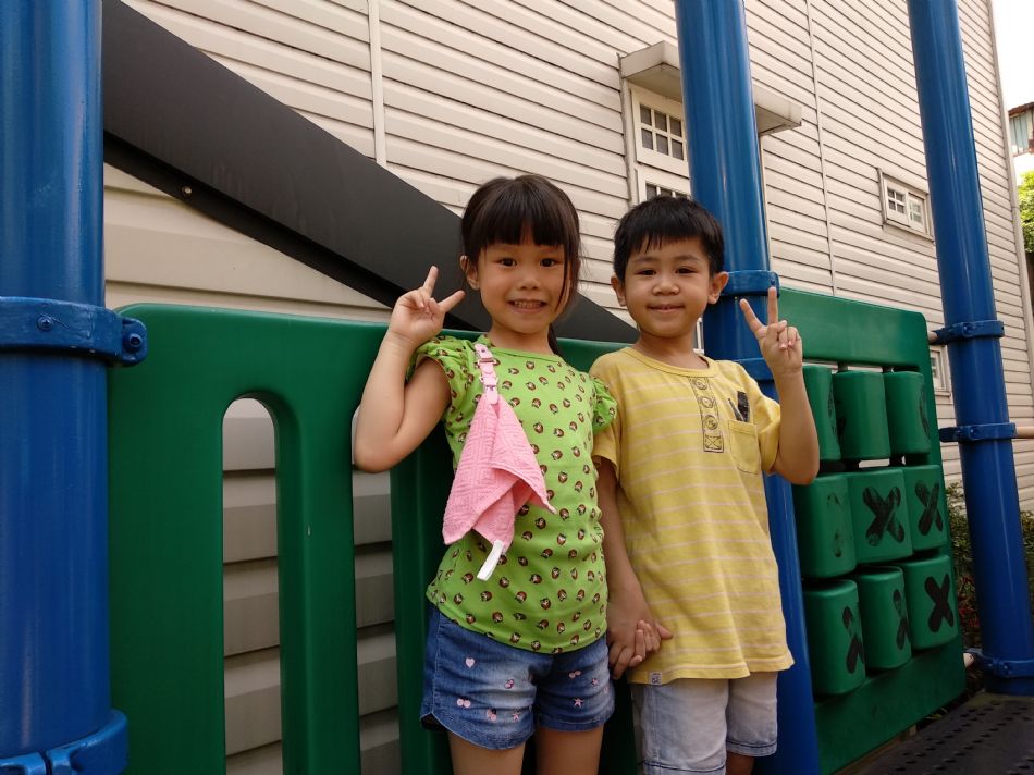 文件 : <FONT COLOR='red'>(108.09.02)校園生活照-12.JPG</FONT> <BR> 尺寸 : <FONT COLOR='blue'>950 × 712</FONT> 圖元 <BR> 格式 : <FONT COLOR='green'>jpg</FONT> <BR> 大小 : <FONT COLOR='green'> -- </FONT> KB