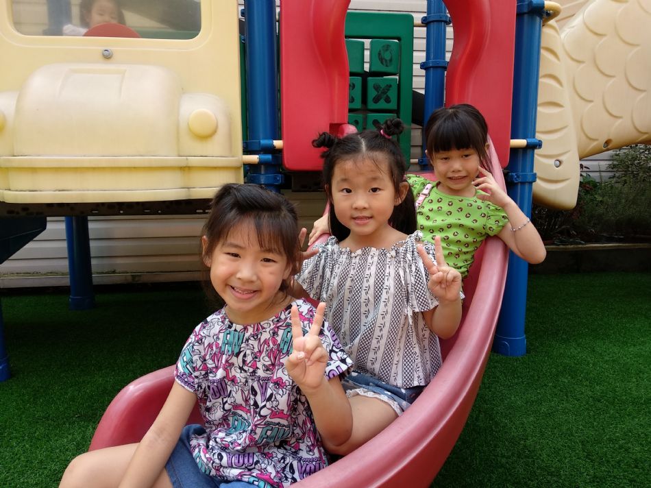 文件 : <FONT COLOR='red'>(108.09.02)校園生活照-13.JPG</FONT> <BR> 尺寸 : <FONT COLOR='blue'>950 × 712</FONT> 圖元 <BR> 格式 : <FONT COLOR='green'>jpg</FONT> <BR> 大小 : <FONT COLOR='green'> -- </FONT> KB