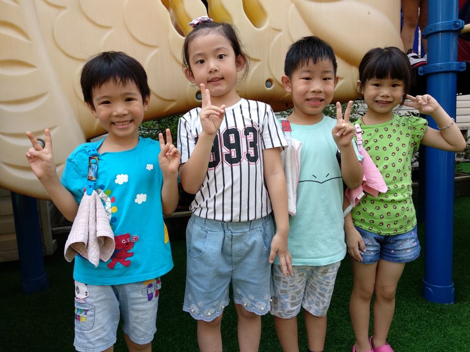 文件 : <FONT COLOR='red'>(108.09.02)校園生活照-7.JPG</FONT> <BR> 尺寸 : <FONT COLOR='blue'>950 × 712</FONT> 圖元 <BR> 格式 : <FONT COLOR='green'>jpg</FONT> <BR> 大小 : <FONT COLOR='green'> -- </FONT> KB