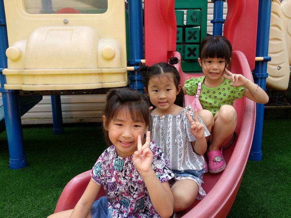 文件 : <FONT COLOR='red'>(108.09.02)校園生活照-2.JPG</FONT> <BR> 尺寸 : <FONT COLOR='blue'>950 × 712</FONT> 圖元 <BR> 格式 : <FONT COLOR='green'>jpg</FONT> <BR> 大小 : <FONT COLOR='green'> -- </FONT> KB