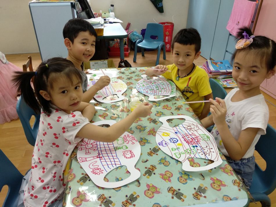 文件 : <FONT COLOR='red'>(109.05.26)泡泡畫-1.JPG</FONT> <BR> 尺寸 : <FONT COLOR='blue'>950 × 712</FONT> 圖元 <BR> 格式 : <FONT COLOR='green'>jpg</FONT> <BR> 大小 : <FONT COLOR='green'> -- </FONT> KB