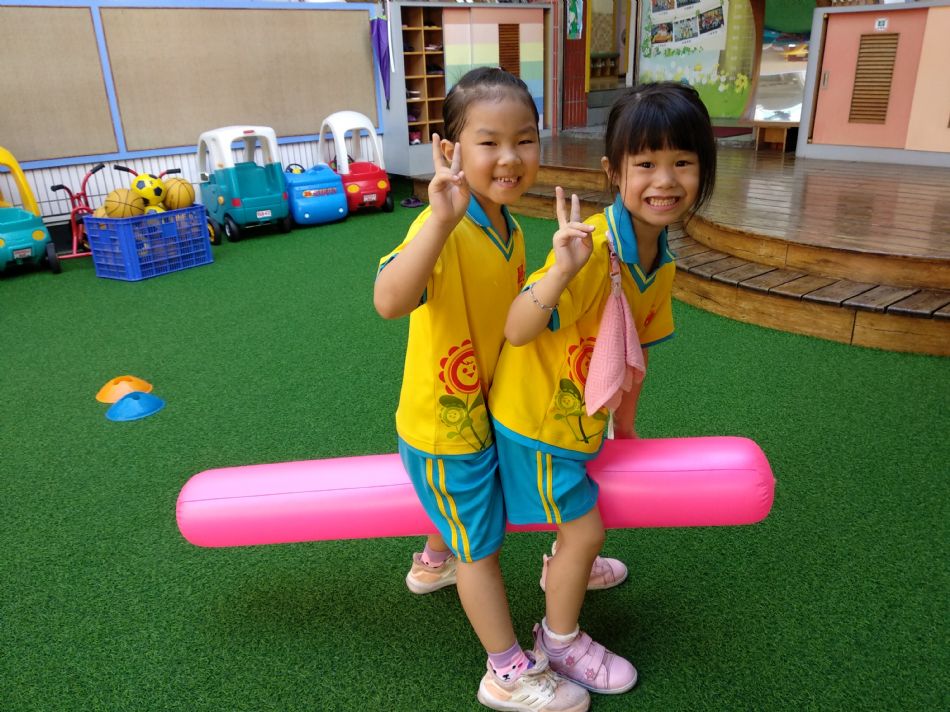 文件 : <FONT COLOR='red'>(108.09.04)體能課-1.JPG</FONT> <BR> 尺寸 : <FONT COLOR='blue'>950 × 712</FONT> 圖元 <BR> 格式 : <FONT COLOR='green'>jpg</FONT> <BR> 大小 : <FONT COLOR='green'> -- </FONT> KB