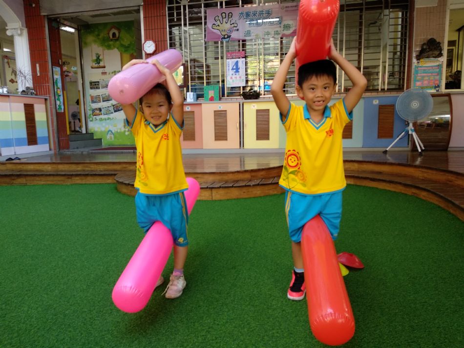 文件 : <FONT COLOR='red'>(108.09.04)體能課-4.JPG</FONT> <BR> 尺寸 : <FONT COLOR='blue'>950 × 712</FONT> 圖元 <BR> 格式 : <FONT COLOR='green'>jpg</FONT> <BR> 大小 : <FONT COLOR='green'> -- </FONT> KB