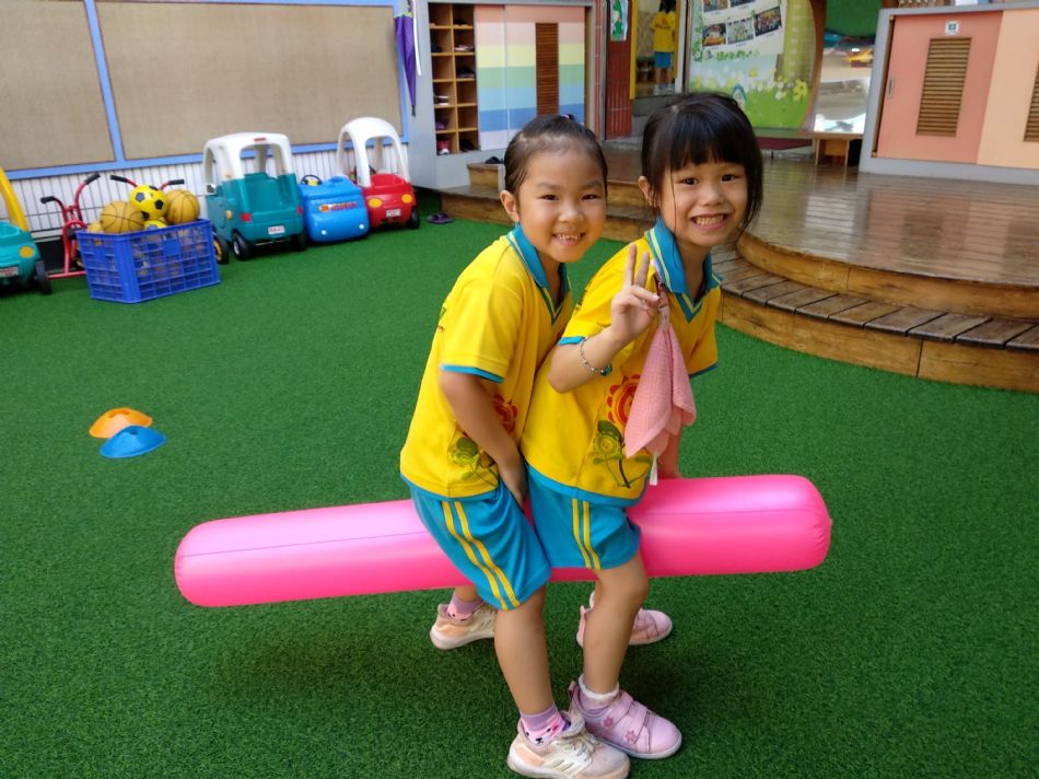 文件 : <FONT COLOR='red'>(108.09.04)體能課-5.JPG</FONT> <BR> 尺寸 : <FONT COLOR='blue'>950 × 712</FONT> 圖元 <BR> 格式 : <FONT COLOR='green'>jpg</FONT> <BR> 大小 : <FONT COLOR='green'> -- </FONT> KB