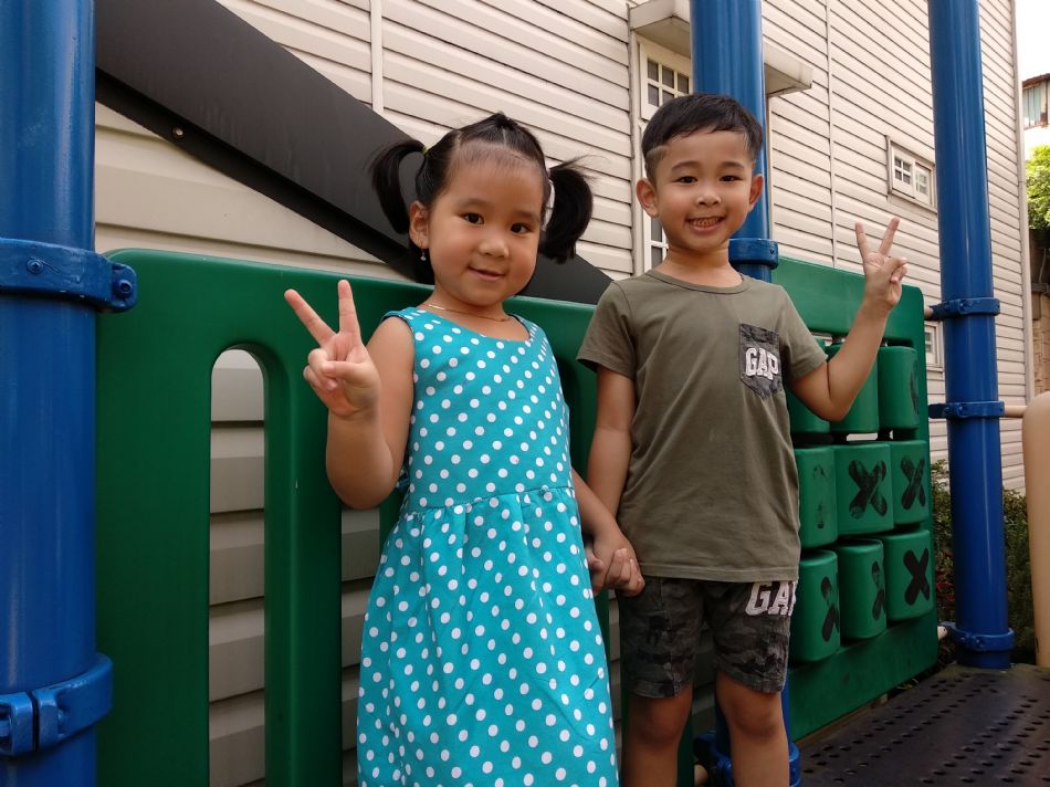 文件 : <FONT COLOR='red'>(108.09.02)校園生活照-1.JPG</FONT> <BR> 尺寸 : <FONT COLOR='blue'>950 × 712</FONT> 圖元 <BR> 格式 : <FONT COLOR='green'>jpg</FONT> <BR> 大小 : <FONT COLOR='green'> -- </FONT> KB