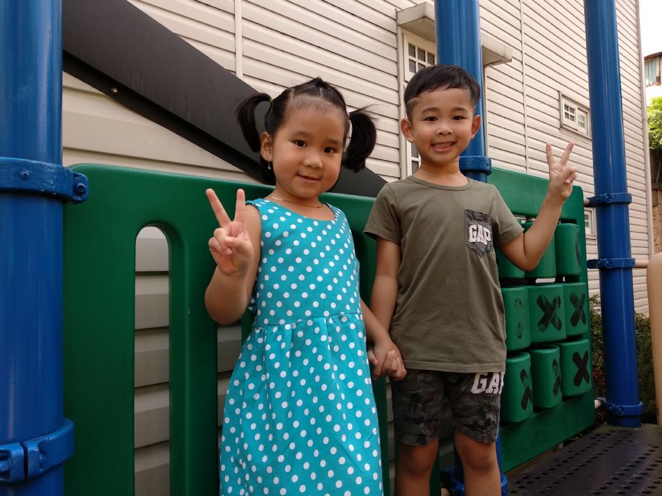 文件 : <FONT COLOR='red'>(108.09.02)校園生活照-2.JPG</FONT> <BR> 尺寸 : <FONT COLOR='blue'>950 × 712</FONT> 圖元 <BR> 格式 : <FONT COLOR='green'>jpg</FONT> <BR> 大小 : <FONT COLOR='green'> -- </FONT> KB