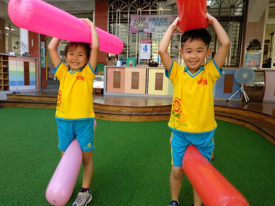 文件 : <FONT COLOR='red'>(108.09.04)體能課-7.JPG</FONT> <BR> 尺寸 : <FONT COLOR='blue'>950 × 712</FONT> 圖元 <BR> 格式 : <FONT COLOR='green'>jpg</FONT> <BR> 大小 : <FONT COLOR='green'> -- </FONT> KB