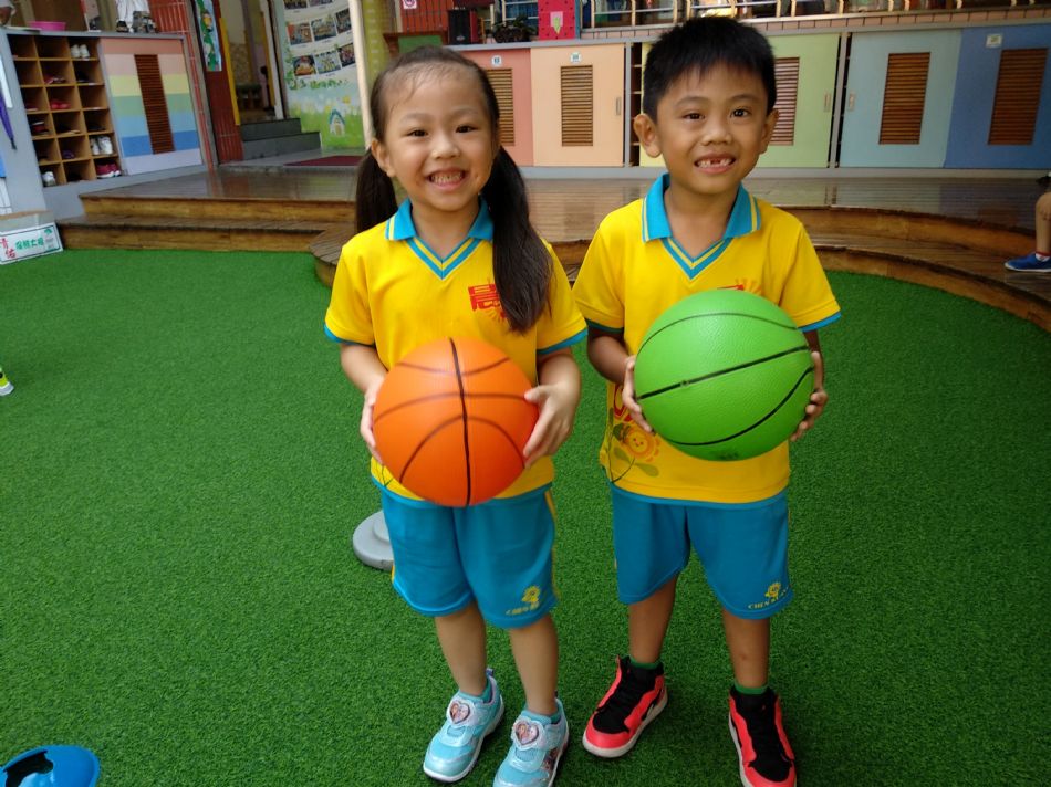 文件 : <FONT COLOR='red'>(108.08.28)體能課-1.JPG</FONT> <BR> 尺寸 : <FONT COLOR='blue'>950 × 712</FONT> 圖元 <BR> 格式 : <FONT COLOR='green'>jpg</FONT> <BR> 大小 : <FONT COLOR='green'> -- </FONT> KB