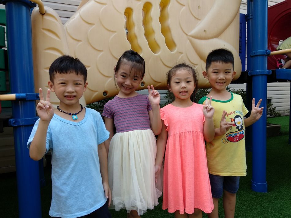 文件 : <FONT COLOR='red'>(108.09.02)校園生活照-12.JPG</FONT> <BR> 尺寸 : <FONT COLOR='blue'>950 × 712</FONT> 圖元 <BR> 格式 : <FONT COLOR='green'>jpg</FONT> <BR> 大小 : <FONT COLOR='green'> -- </FONT> KB