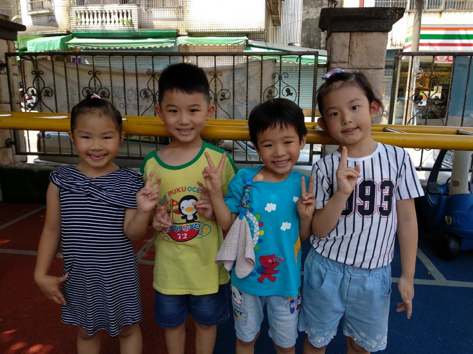 文件 : <FONT COLOR='red'>(108.09.02)校園生活照-1.JPG</FONT> <BR> 尺寸 : <FONT COLOR='blue'>950 × 712</FONT> 圖元 <BR> 格式 : <FONT COLOR='green'>jpg</FONT> <BR> 大小 : <FONT COLOR='green'> -- </FONT> KB