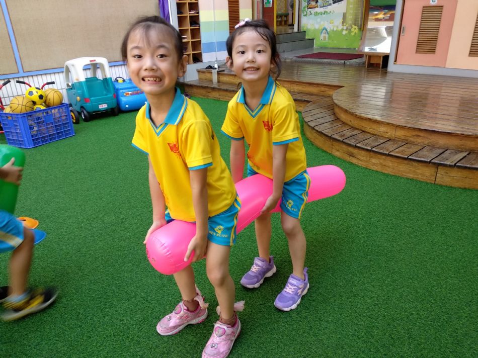 文件 : <FONT COLOR='red'>(108.09.04)體能課-6.JPG</FONT> <BR> 尺寸 : <FONT COLOR='blue'>950 × 712</FONT> 圖元 <BR> 格式 : <FONT COLOR='green'>jpg</FONT> <BR> 大小 : <FONT COLOR='green'> -- </FONT> KB