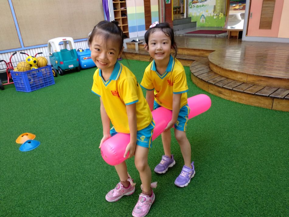 文件 : <FONT COLOR='red'>(108.09.04)體能課-7.JPG</FONT> <BR> 尺寸 : <FONT COLOR='blue'>950 × 712</FONT> 圖元 <BR> 格式 : <FONT COLOR='green'>jpg</FONT> <BR> 大小 : <FONT COLOR='green'> -- </FONT> KB