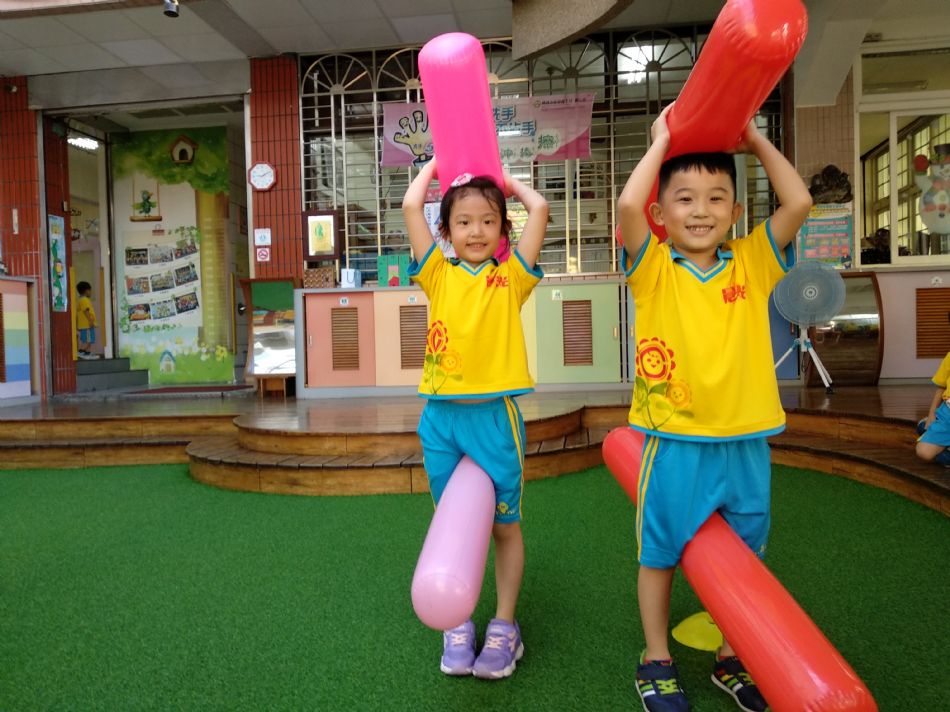 文件 : <FONT COLOR='red'>(108.09.04)體能課.JPG</FONT> <BR> 尺寸 : <FONT COLOR='blue'>950 × 712</FONT> 圖元 <BR> 格式 : <FONT COLOR='green'>jpg</FONT> <BR> 大小 : <FONT COLOR='green'> -- </FONT> KB