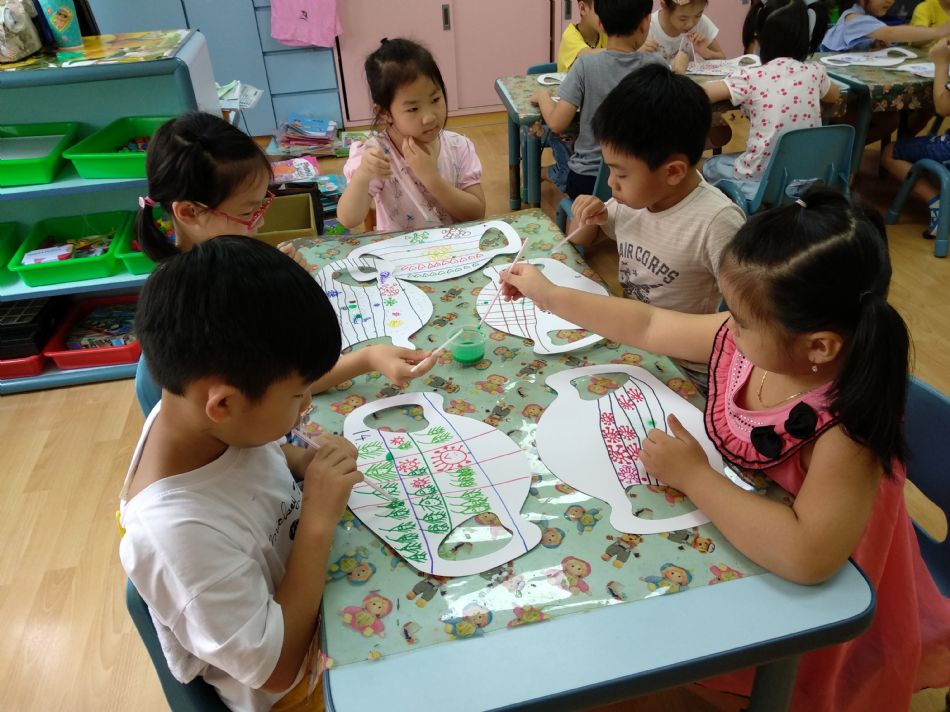 文件 : <FONT COLOR='red'>(109.05.26)泡泡畫-4.JPG</FONT> <BR> 尺寸 : <FONT COLOR='blue'>950 × 712</FONT> 圖元 <BR> 格式 : <FONT COLOR='green'>jpg</FONT> <BR> 大小 : <FONT COLOR='green'> -- </FONT> KB