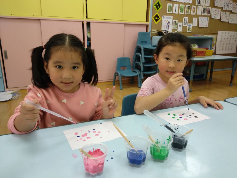 文件 : <FONT COLOR='red'>(109.02.26)主題【滴管畫】-2.JPG</FONT> <BR> 尺寸 : <FONT COLOR='blue'>950 × 712</FONT> 圖元 <BR> 格式 : <FONT COLOR='green'>jpg</FONT> <BR> 大小 : <FONT COLOR='green'> -- </FONT> KB