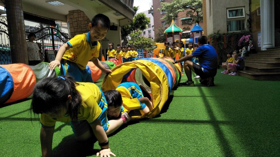 文件 : <FONT COLOR='red'>(109.06.24)體能課【彩色秘道】.JPG</FONT> <BR> 尺寸 : <FONT COLOR='blue'>950 × 534</FONT> 圖元 <BR> 格式 : <FONT COLOR='green'>jpg</FONT> <BR> 大小 : <FONT COLOR='green'> -- </FONT> KB