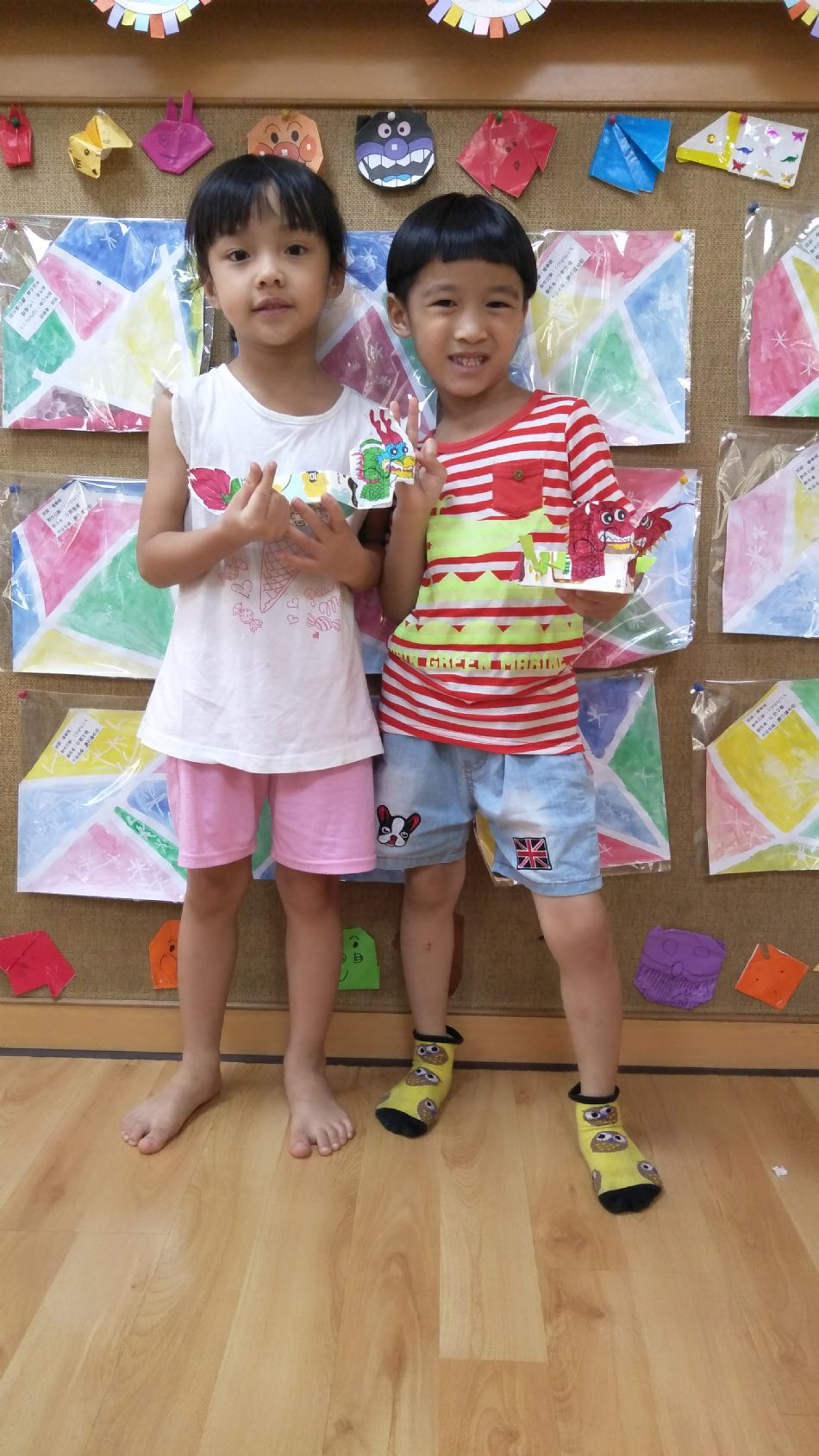 文件 : <FONT COLOR='red'>(109.06.23)歡慶節日【端午龍舟】-8.JPG</FONT> <BR> 尺寸 : <FONT COLOR='blue'>950 × 1689</FONT> 圖元 <BR> 格式 : <FONT COLOR='green'>jpg</FONT> <BR> 大小 : <FONT COLOR='green'> -- </FONT> KB