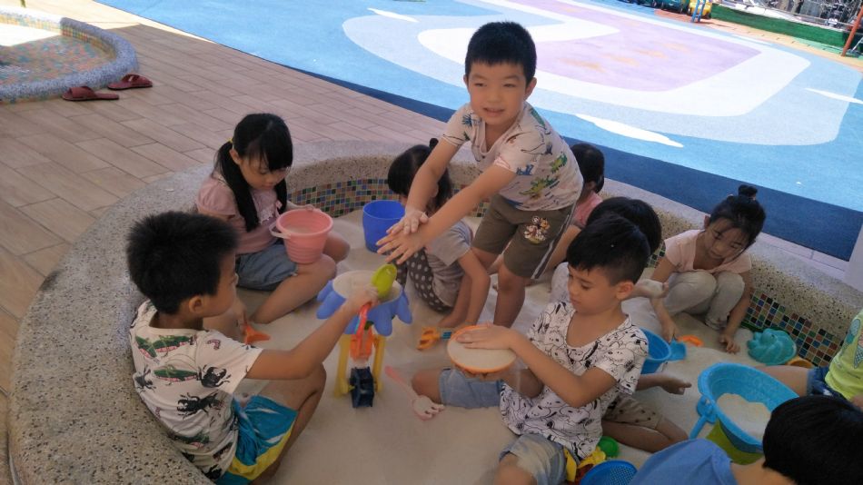 文件 : <FONT COLOR='red'>(109.06.19)戶外【玩沙真有趣】-13.JPG</FONT> <BR> 尺寸 : <FONT COLOR='blue'>950 × 534</FONT> 圖元 <BR> 格式 : <FONT COLOR='green'>jpg</FONT> <BR> 大小 : <FONT COLOR='green'> -- </FONT> KB