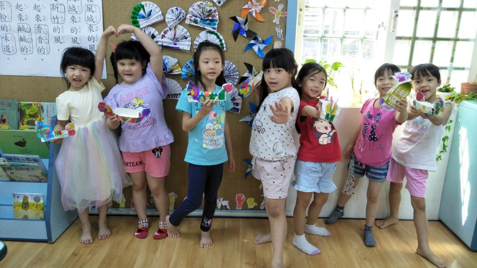 文件 : <FONT COLOR='red'>(109.06.23)歡慶節日【端午龍舟】-11.JPG</FONT> <BR> 尺寸 : <FONT COLOR='blue'>950 × 534</FONT> 圖元 <BR> 格式 : <FONT COLOR='green'>jpg</FONT> <BR> 大小 : <FONT COLOR='green'> -- </FONT> KB