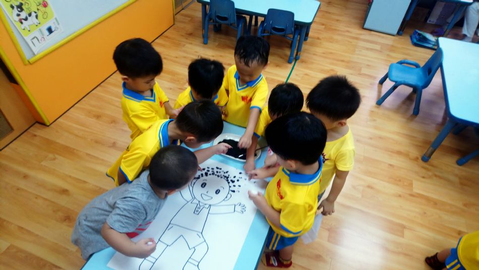 文件 : <FONT COLOR='red'>(108.09.13)主題創作.JPG</FONT> <BR> 尺寸 : <FONT COLOR='blue'>950 × 536</FONT> 圖元 <BR> 格式 : <FONT COLOR='green'>jpg</FONT> <BR> 大小 : <FONT COLOR='green'> -- </FONT> KB