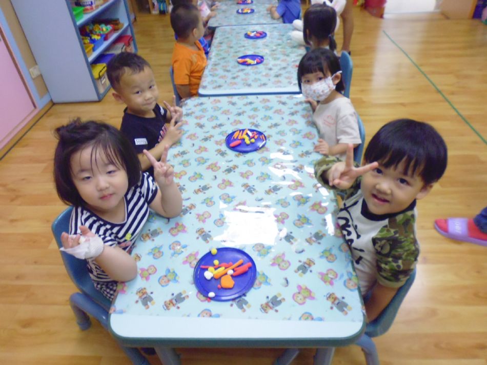 文件 : <FONT COLOR='red'>(108.09.20)美感【蘿蔔汁生日快樂】-13.JPG</FONT> <BR> 尺寸 : <FONT COLOR='blue'>950 × 712</FONT> 圖元 <BR> 格式 : <FONT COLOR='green'>jpg</FONT> <BR> 大小 : <FONT COLOR='green'> -- </FONT> KB