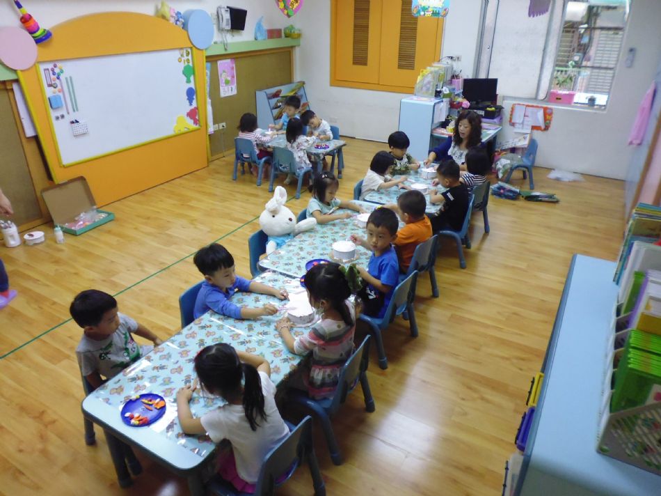 文件 : <FONT COLOR='red'>(108.09.20)美感【蘿蔔汁生日快樂】-6.JPG</FONT> <BR> 尺寸 : <FONT COLOR='blue'>950 × 712</FONT> 圖元 <BR> 格式 : <FONT COLOR='green'>jpg</FONT> <BR> 大小 : <FONT COLOR='green'> -- </FONT> KB