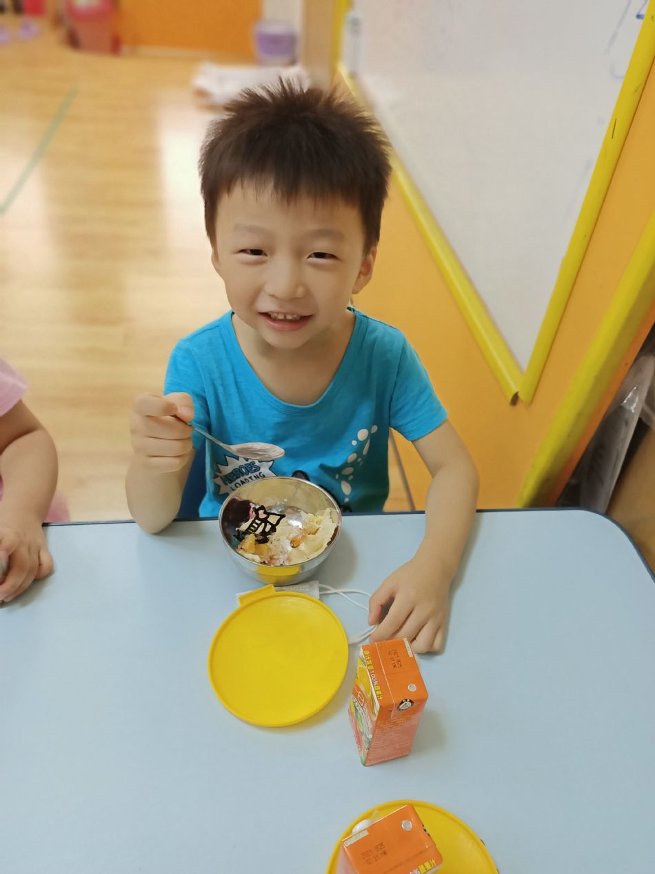 文件 : <FONT COLOR='red'>(109.06.19)Pierce寶貝生日快樂-1.JPG</FONT> <BR> 尺寸 : <FONT COLOR='blue'>950 × 1267</FONT> 圖元 <BR> 格式 : <FONT COLOR='green'>jpg</FONT> <BR> 大小 : <FONT COLOR='green'> -- </FONT> KB