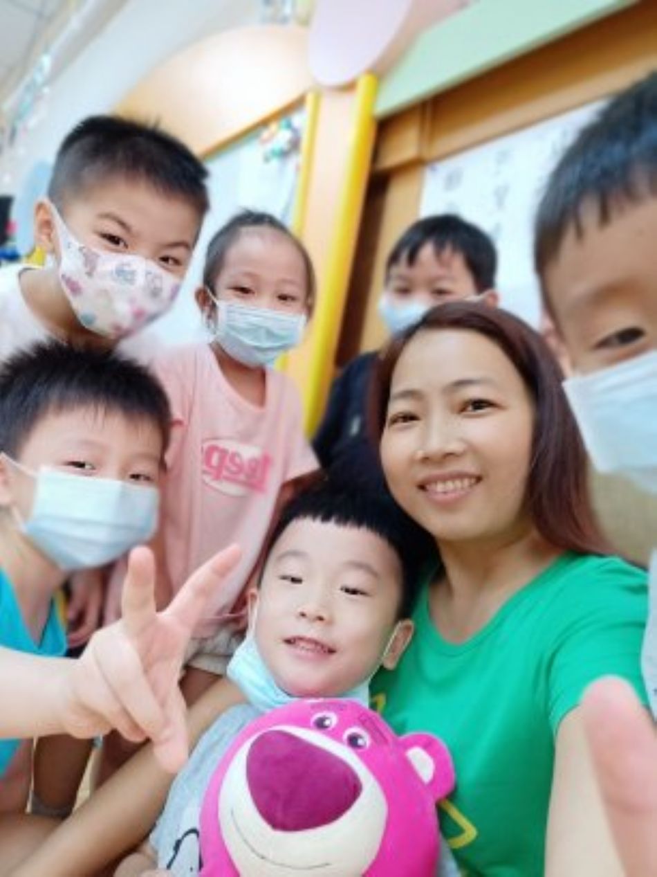 文件 : <FONT COLOR='red'>(109.06.19)Pierce寶貝生日快樂-15.JPG</FONT> <BR> 尺寸 : <FONT COLOR='blue'>950 × 1267</FONT> 圖元 <BR> 格式 : <FONT COLOR='green'>jpg</FONT> <BR> 大小 : <FONT COLOR='green'> -- </FONT> KB