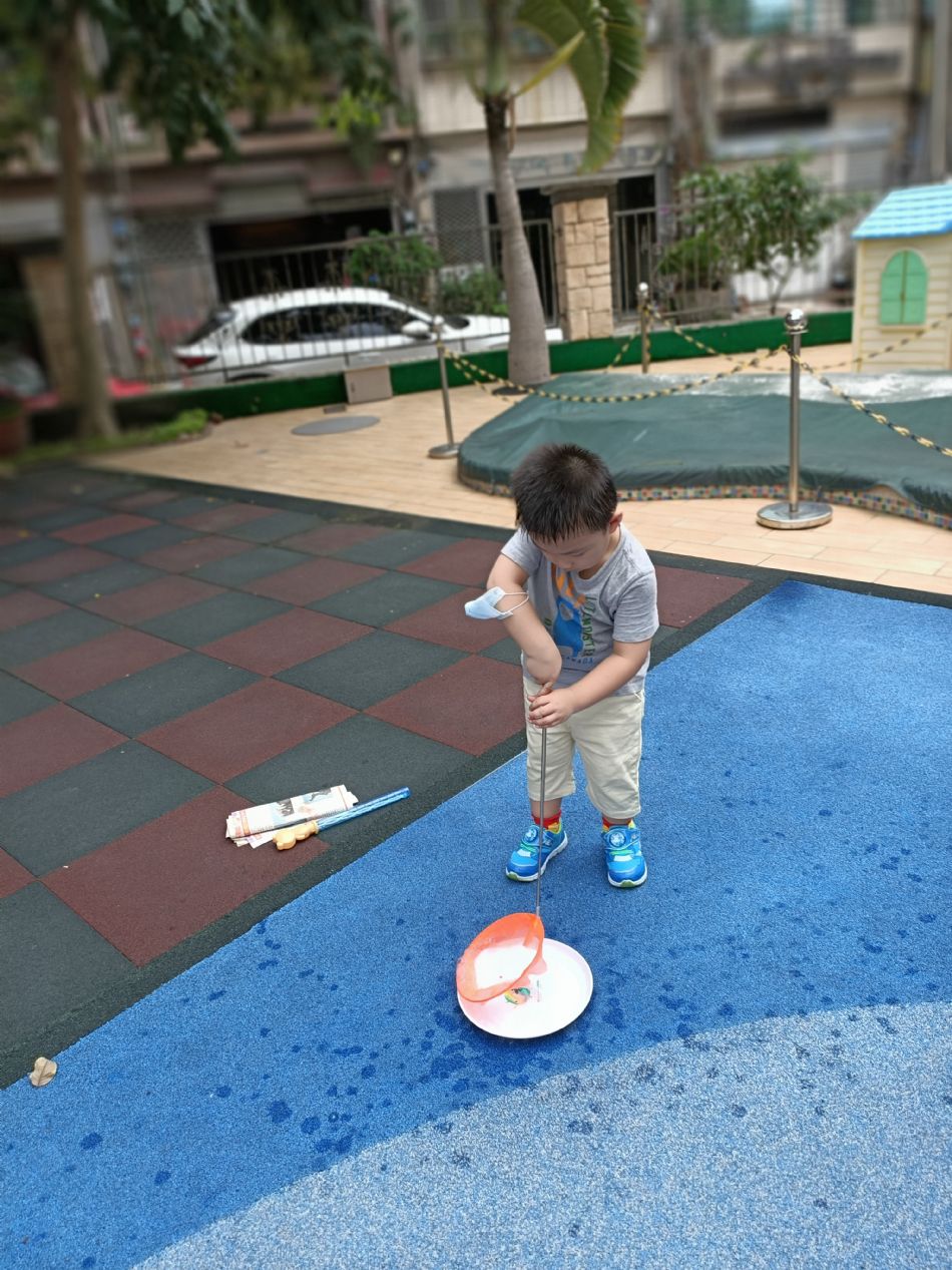 文件 : <FONT COLOR='red'>(109.05.25)主題【跟風玩遊戲~泡泡】-3.JPG</FONT> <BR> 尺寸 : <FONT COLOR='blue'>950 × 1267</FONT> 圖元 <BR> 格式 : <FONT COLOR='green'>jpg</FONT> <BR> 大小 : <FONT COLOR='green'> -- </FONT> KB