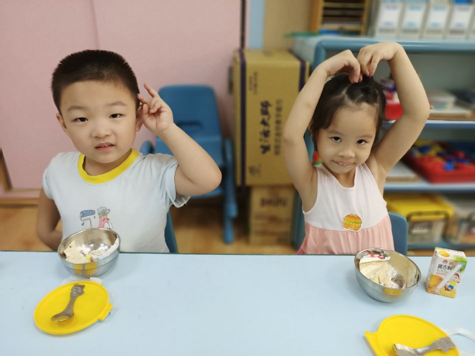 文件 : <FONT COLOR='red'>(109.06.19)Pierce寶貝生日快樂-1.JPG</FONT> <BR> 尺寸 : <FONT COLOR='blue'>950 × 712</FONT> 圖元 <BR> 格式 : <FONT COLOR='green'>jpg</FONT> <BR> 大小 : <FONT COLOR='green'> -- </FONT> KB