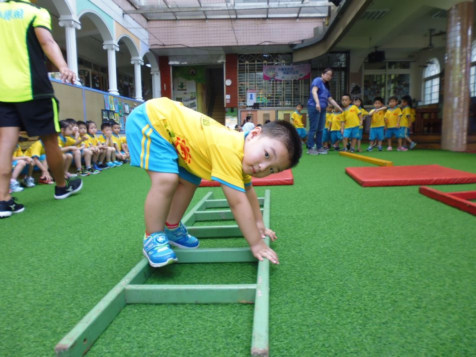 文件 : <FONT COLOR='red'>(109.07.01)體適能.JPG</FONT> <BR> 尺寸 : <FONT COLOR='blue'>950 × 712</FONT> 圖元 <BR> 格式 : <FONT COLOR='green'>jpg</FONT> <BR> 大小 : <FONT COLOR='green'> -- </FONT> KB