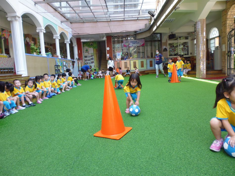 文件 : <FONT COLOR='red'>(109.06.17)體適能-1.JPG</FONT> <BR> 尺寸 : <FONT COLOR='blue'>950 × 712</FONT> 圖元 <BR> 格式 : <FONT COLOR='green'>jpg</FONT> <BR> 大小 : <FONT COLOR='green'> -- </FONT> KB