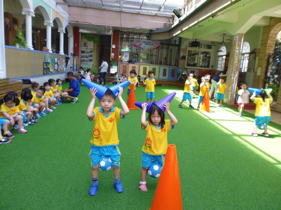 文件 : <FONT COLOR='red'>(109.06.17)體適能.JPG</FONT> <BR> 尺寸 : <FONT COLOR='blue'>950 × 712</FONT> 圖元 <BR> 格式 : <FONT COLOR='green'>jpg</FONT> <BR> 大小 : <FONT COLOR='green'> -- </FONT> KB