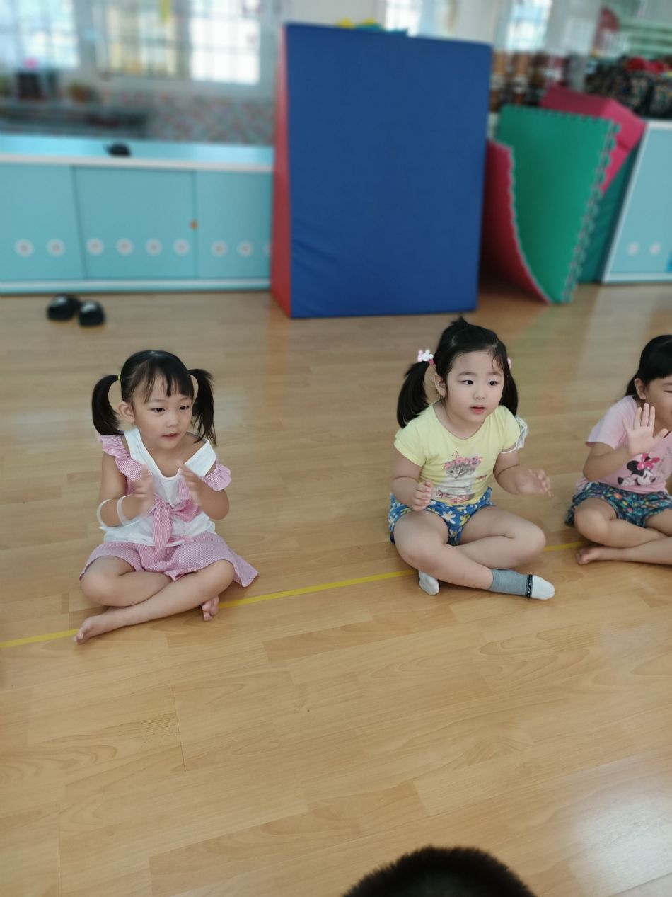 文件 : <FONT COLOR='red'>(109.06.18)奧福音樂-1.JPG</FONT> <BR> 尺寸 : <FONT COLOR='blue'>950 × 1267</FONT> 圖元 <BR> 格式 : <FONT COLOR='green'>jpg</FONT> <BR> 大小 : <FONT COLOR='green'> -- </FONT> KB