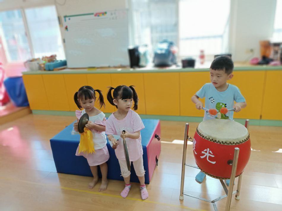 文件 : <FONT COLOR='red'>(109.06.18)奧福音樂.JPG</FONT> <BR> 尺寸 : <FONT COLOR='blue'>950 × 712</FONT> 圖元 <BR> 格式 : <FONT COLOR='green'>jpg</FONT> <BR> 大小 : <FONT COLOR='green'> -- </FONT> KB